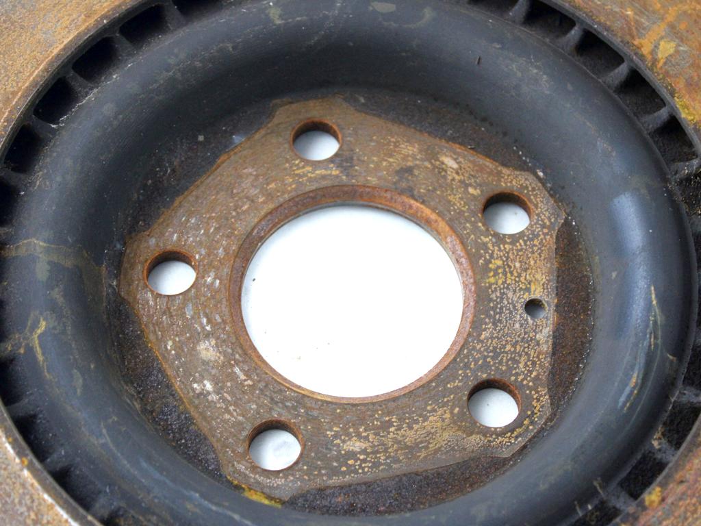 ZADNJI ZAVORNI DISKI OEM N. 143155 COPPIA DISCHI FRENO POSTERIORI  ORIGINAL REZERVNI DEL AUDI Q5 80A R (DAL 2021)IBRIDO (ELETRICO-BENZINA) LETNIK 2022