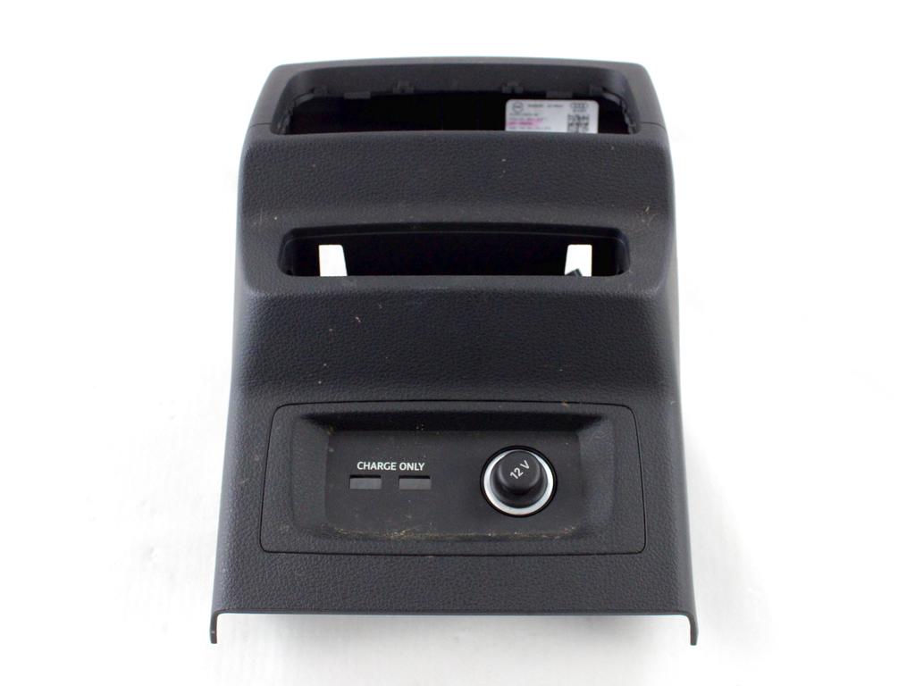 ZADNJI PRIKLJUCEK TUNELA  OEM N. 80A863324A ORIGINAL REZERVNI DEL AUDI Q5 80A R (DAL 2021)IBRIDO (ELETRICO-BENZINA) LETNIK 2022