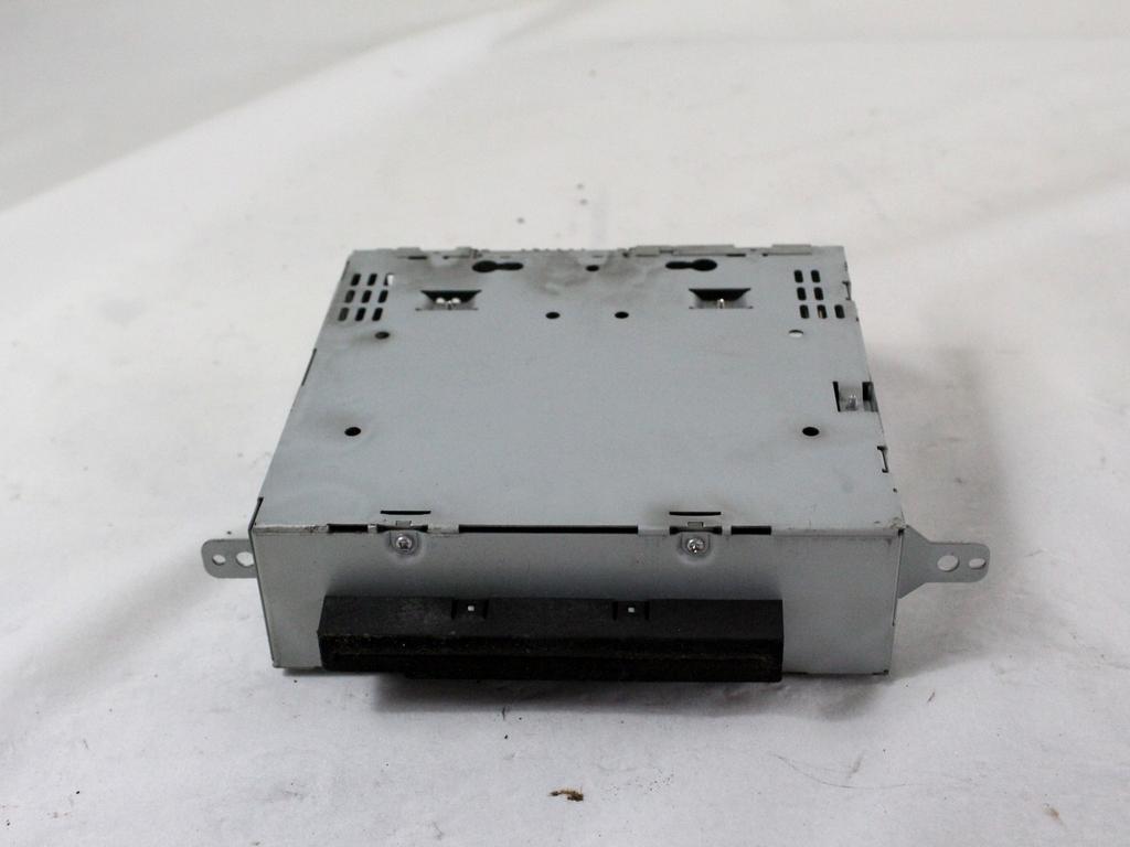 RADIO CD / OJACEVALNIK / IMETNIK HIFI OEM N. 31260058 ORIGINAL REZERVNI DEL VOLVO XC90 275 MK1 (2002 - 2014)DIESEL LETNIK 2008