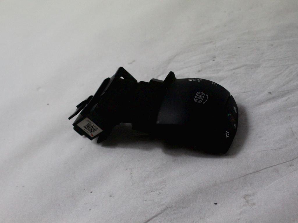 MULTIFUNKCIJSKI VOLAN OEM N. 255529492R ORIGINAL REZERVNI DEL RENAULT MEGANE MK3 BZ0/1 B3 DZ0/1 KZ0/1 BER/SPORTOUR/ESTATE (2009 - 2015) DIESEL LETNIK 2014