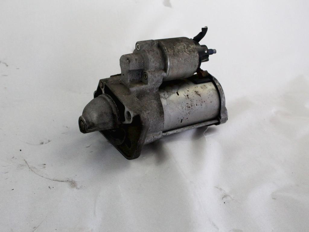 ZAGANJAC MOTORJA  OEM N. 233007224R ORIGINAL REZERVNI DEL RENAULT MEGANE MK3 BZ0/1 B3 DZ0/1 KZ0/1 BER/SPORTOUR/ESTATE (2009 - 2015) DIESEL LETNIK 2014