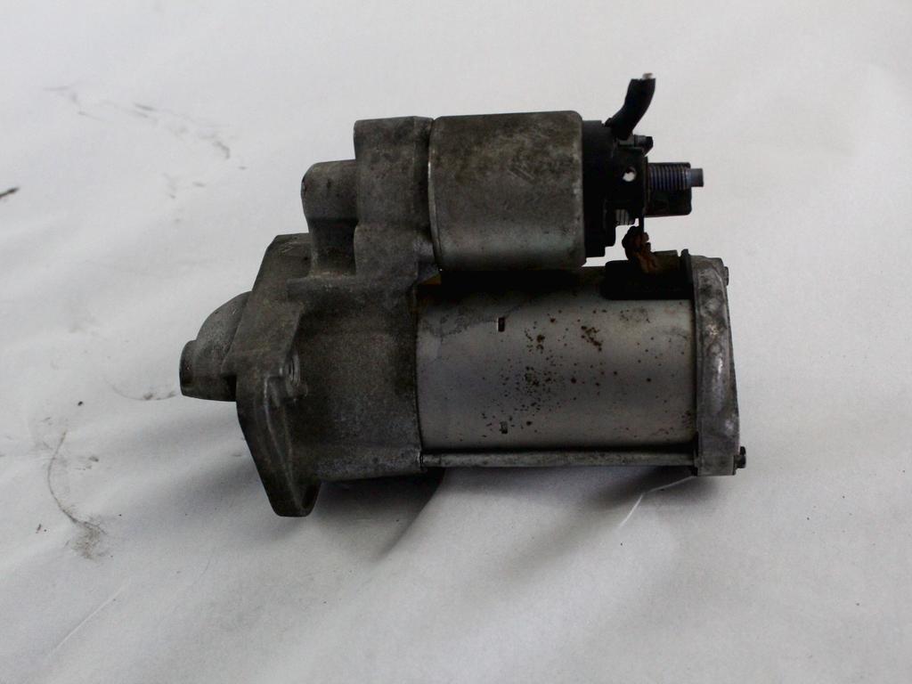 ZAGANJAC MOTORJA  OEM N. 233007224R ORIGINAL REZERVNI DEL RENAULT MEGANE MK3 BZ0/1 B3 DZ0/1 KZ0/1 BER/SPORTOUR/ESTATE (2009 - 2015) DIESEL LETNIK 2014