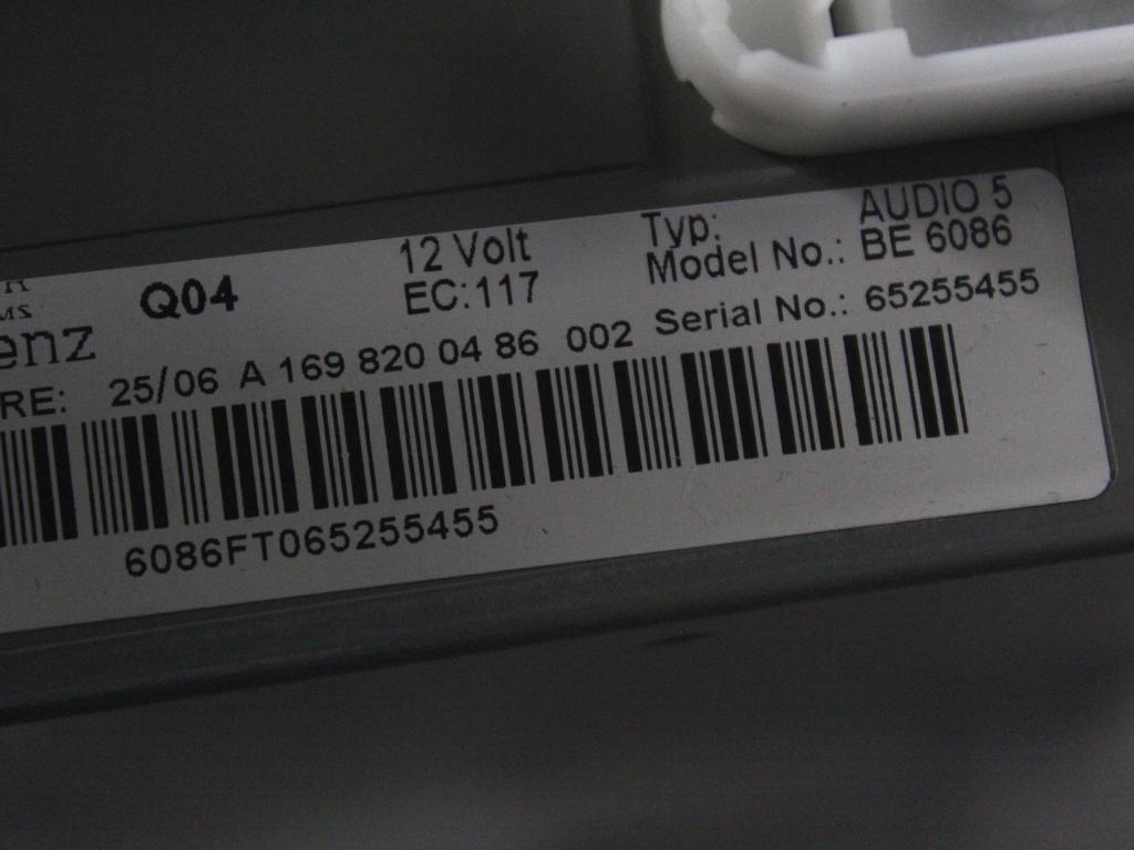 RADIO CD / OJACEVALNIK / IMETNIK HIFI OEM N. A1698200486 ORIGINAL REZERVNI DEL MERCEDES CLASSE A W169 5P C169 3P (2004 - 04/2008) DIESEL LETNIK 2006