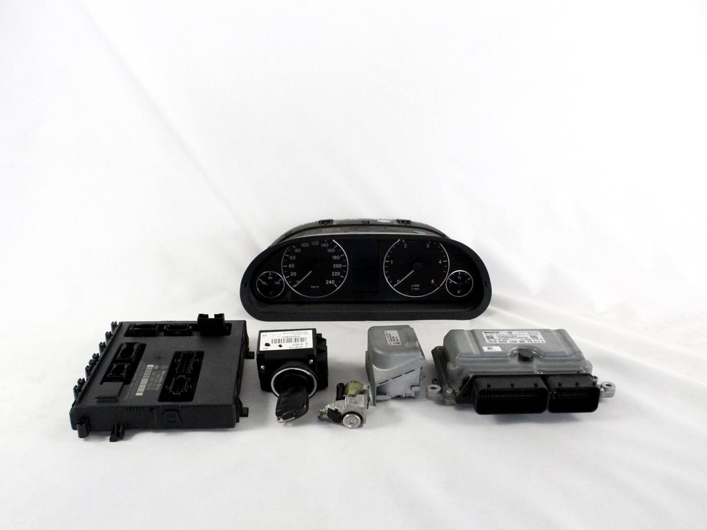 KOMPLET ODKLEPANJE IN VZIG  OEM N. 18264 KIT ACCENSIONE AVVIAMENTO ORIGINAL REZERVNI DEL MERCEDES CLASSE A W169 5P C169 3P (2004 - 04/2008) DIESEL LETNIK 2006