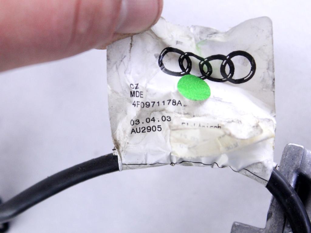 SREDINSKA KONZOLA OEM N. 4F0971178A ORIGINAL REZERVNI DEL AUDI A6 C6 4F2 4FH 4F5 BER/SW/ALLROAD (07/2004 - 10/2008) DIESEL LETNIK 2005