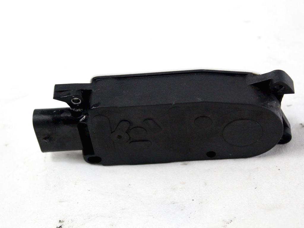 LOPUTA AKTUATORJA OEM N. 587R1007 ORIGINAL REZERVNI DEL LAND ROVER RANGE ROVER EVOQUE L551 (DAL 2019)IBRIDO (ELETTRICO-DIESEL)   LETNIK 2021
