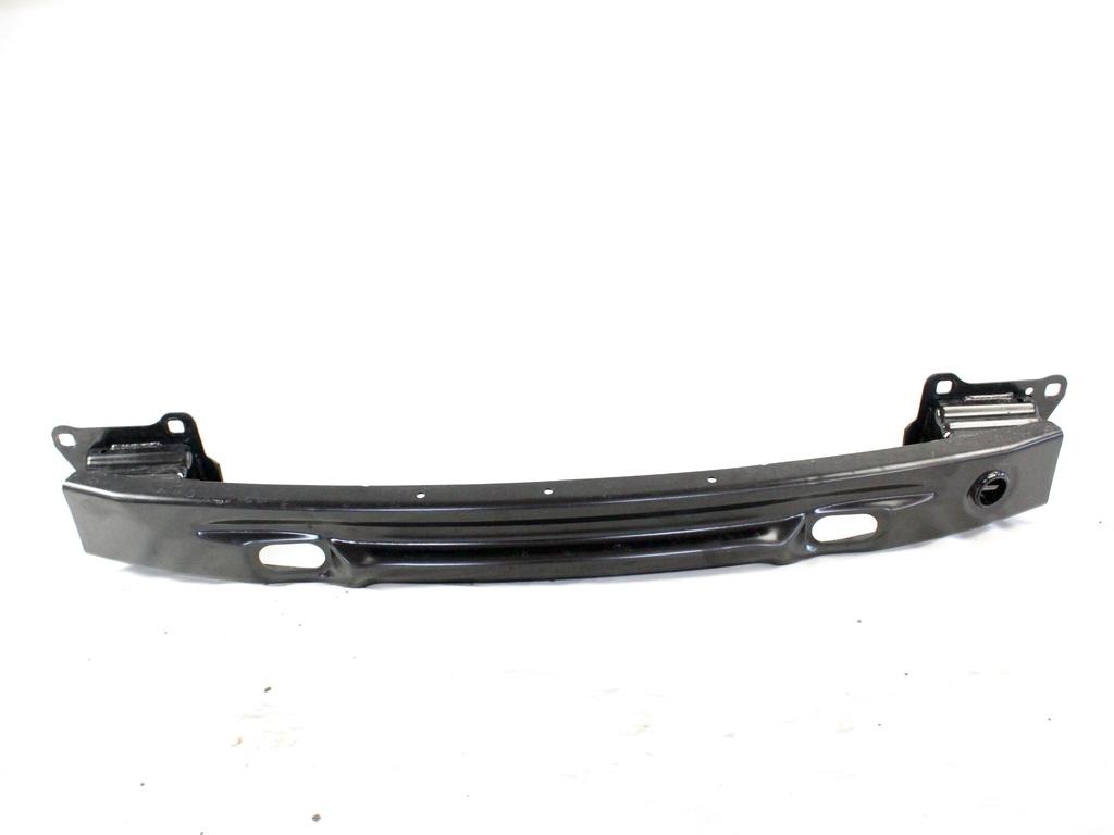 TRAVERZA ZADNJEGA ODBIJACA  OEM N. LR137462 ORIGINAL REZERVNI DEL LAND ROVER RANGE ROVER EVOQUE L551 (DAL 2019)IBRIDO (ELETTRICO-DIESEL)   LETNIK 2021