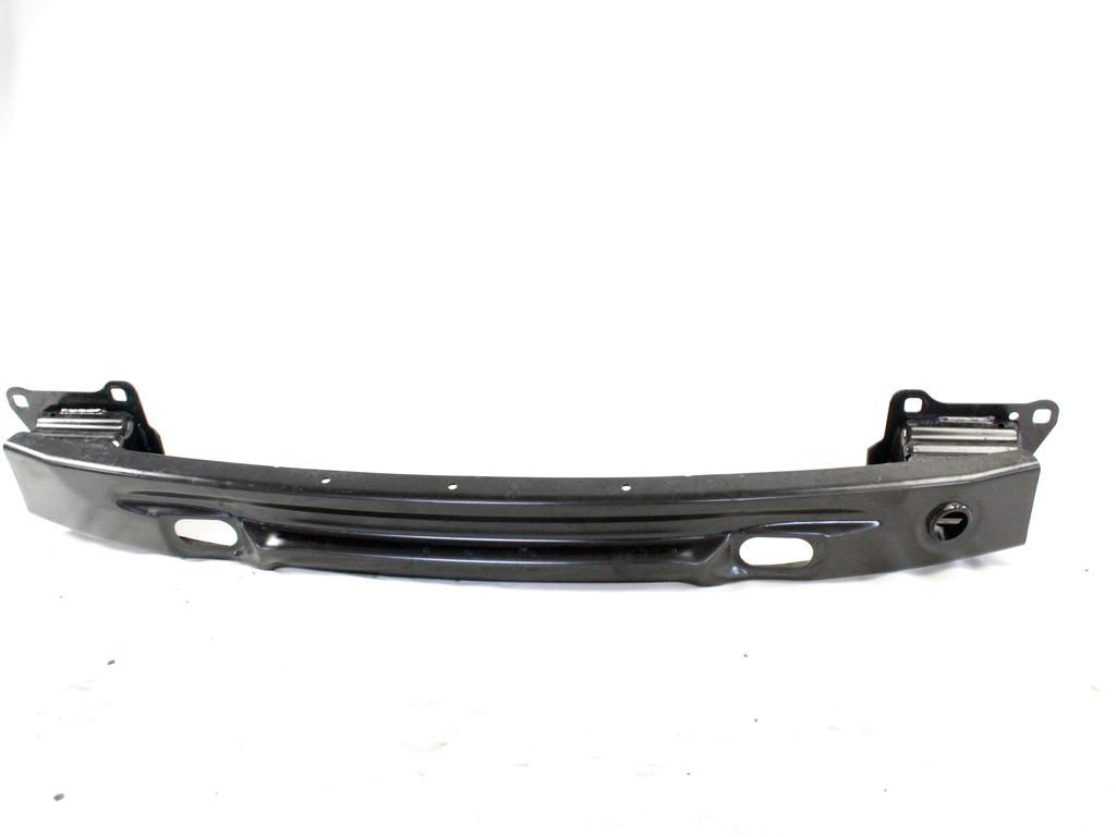 TRAVERZA ZADNJEGA ODBIJACA  OEM N. LR137462 ORIGINAL REZERVNI DEL LAND ROVER RANGE ROVER EVOQUE L551 (DAL 2019)IBRIDO (ELETTRICO-DIESEL)   LETNIK 2021