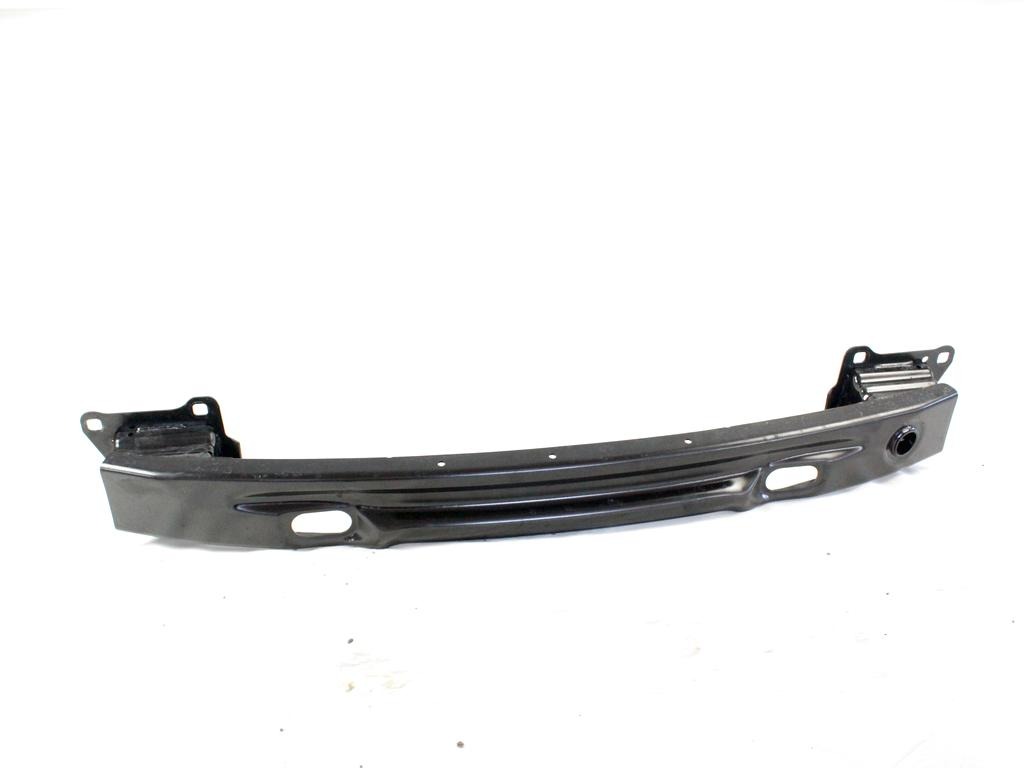 TRAVERZA ZADNJEGA ODBIJACA  OEM N. LR137462 ORIGINAL REZERVNI DEL LAND ROVER RANGE ROVER EVOQUE L551 (DAL 2019)IBRIDO (ELETTRICO-DIESEL)   LETNIK 2021