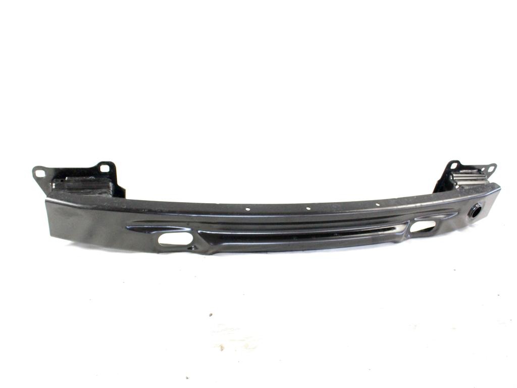 TRAVERZA ZADNJEGA ODBIJACA  OEM N. LR137462 ORIGINAL REZERVNI DEL LAND ROVER RANGE ROVER EVOQUE L551 (DAL 2019)IBRIDO (ELETTRICO-DIESEL)   LETNIK 2021