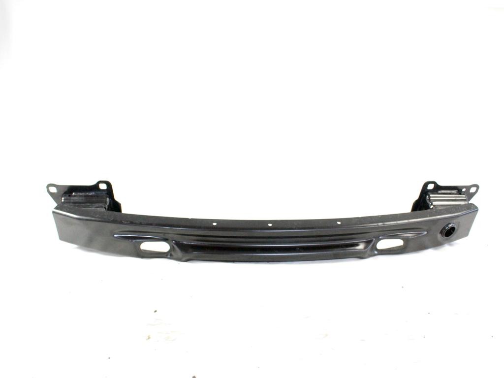 TRAVERZA ZADNJEGA ODBIJACA  OEM N. LR137462 ORIGINAL REZERVNI DEL LAND ROVER RANGE ROVER EVOQUE L551 (DAL 2019)IBRIDO (ELETTRICO-DIESEL)   LETNIK 2021