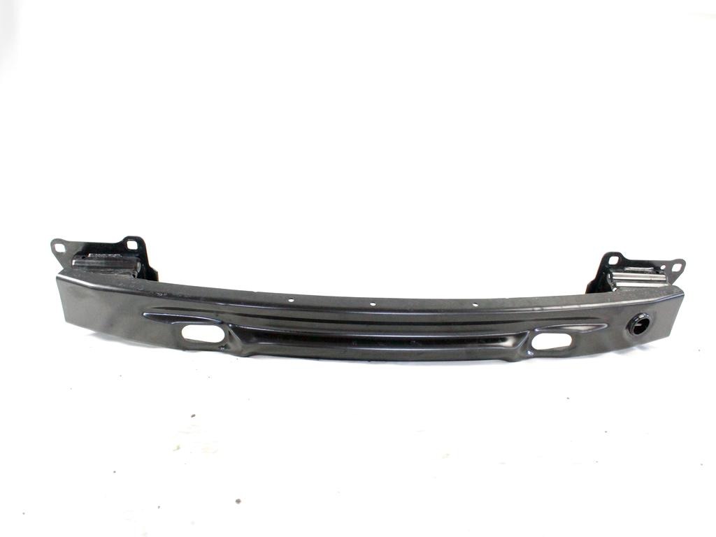 TRAVERZA ZADNJEGA ODBIJACA  OEM N. LR137462 ORIGINAL REZERVNI DEL LAND ROVER RANGE ROVER EVOQUE L551 (DAL 2019)IBRIDO (ELETTRICO-DIESEL)   LETNIK 2021