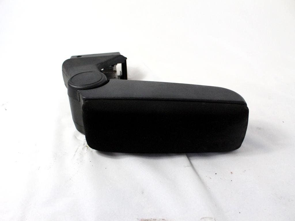 SREDINSKA KONZOLA OEM N. 156088076 ORIGINAL REZERVNI DEL ALFA ROMEO MITO 955 (2008 - 2018) BENZINA/GPL LETNIK 2010