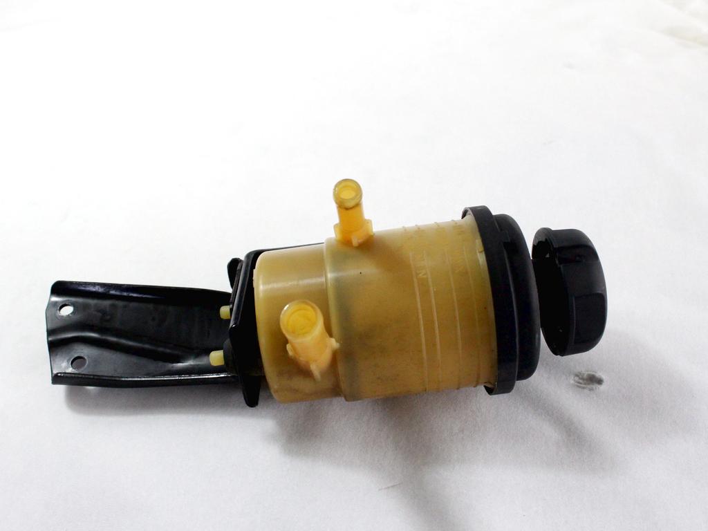 REZERVOAR CRPALKA  SERVO VOLAN OEM N. 571502B001 ORIGINAL REZERVNI DEL HYUNDAI SANTA FE CM MK2 (2006 - 2012)DIESEL LETNIK 2011