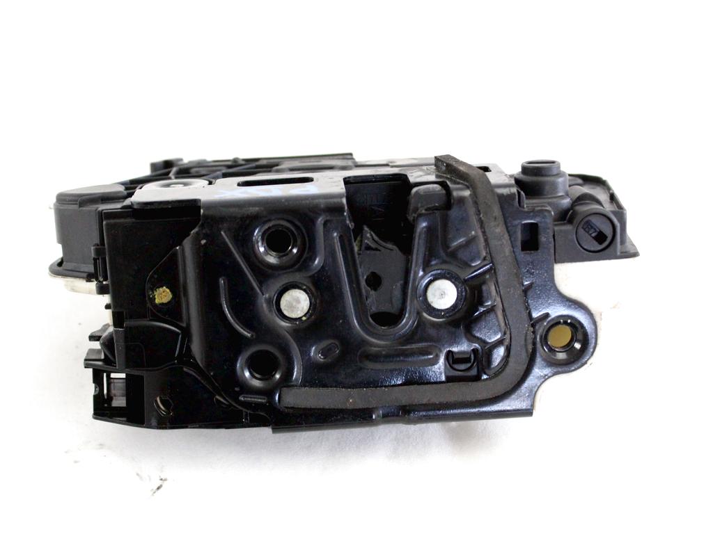 CENTRALNO ZAKLEPANJE ZADNJIH DESNIH VRAT OEM N. 5N0839016A ORIGINAL REZERVNI DEL VOLKSWAGEN TIGUAN 5N MK1 (2007 - 2011)DIESEL LETNIK 2009