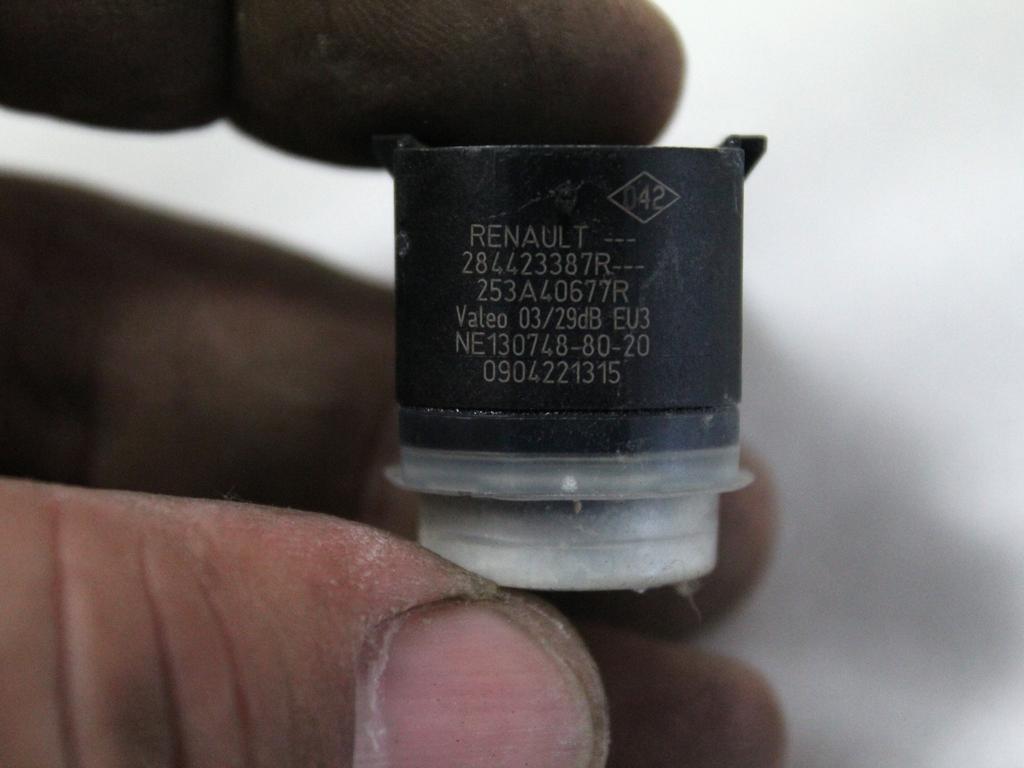 PARKIRNI SENZORJI OEM N. 284423387R ORIGINAL REZERVNI DEL RENAULT CLIO B7 SCE MK5 (DAL 2019)IBRIDO (ELETRICO-BENZINA) LETNIK 2022