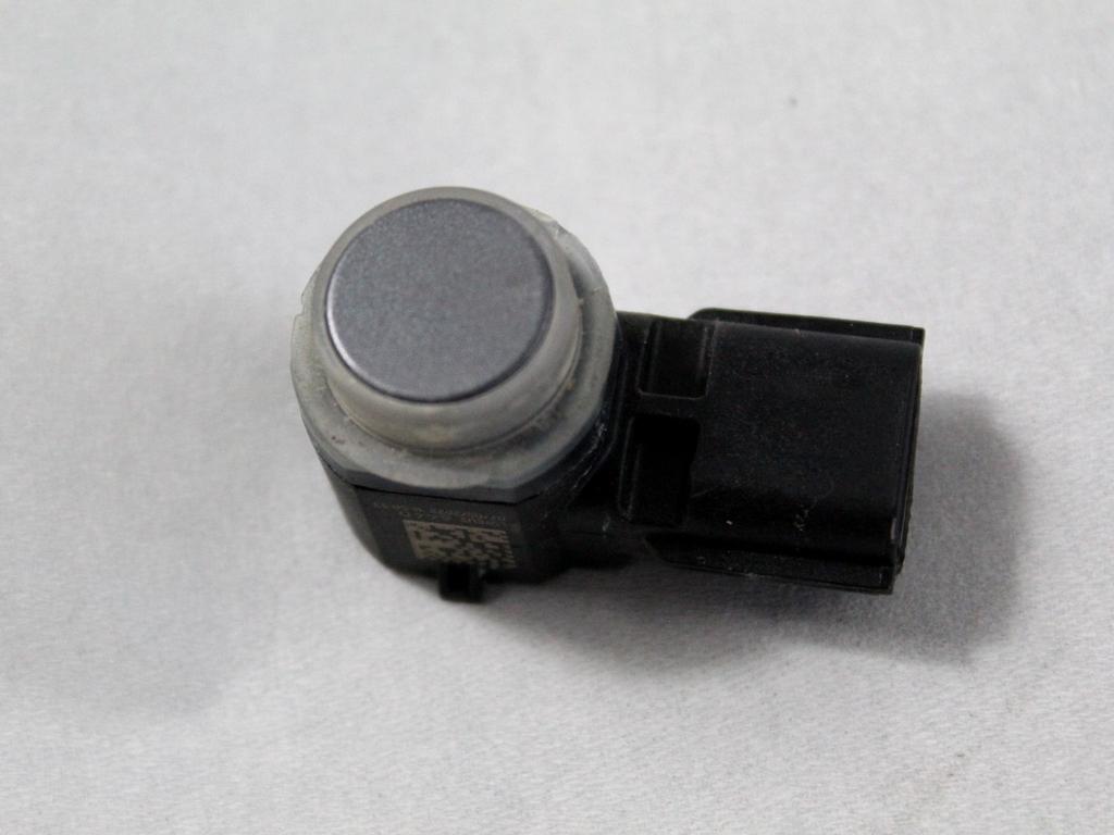 PARKIRNI SENZORJI OEM N. 284423387R ORIGINAL REZERVNI DEL RENAULT CLIO B7 SCE MK5 (DAL 2019)IBRIDO (ELETRICO-BENZINA) LETNIK 2022
