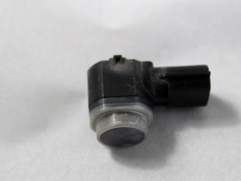 PARKIRNI SENZORJI OEM N. 284423387R ORIGINAL REZERVNI DEL RENAULT CLIO B7 SCE MK5 (DAL 2019)IBRIDO (ELETRICO-BENZINA) LETNIK 2022