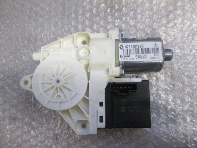 MOTORCEK ELEKTRICNEGA POMIKA ZADNJEGA STEKLA  OEM N. 827310185R ORIGINAL REZERVNI DEL RENAULT MEGANE MK3 BZ0/1 B3 DZ0/1 KZ0/1 BER/SPORTOUR/ESTATE (2009 - 2015) DIESEL LETNIK 2012