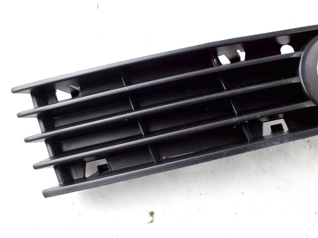 8E080768201C MASCHERINA RIVESTIMENTO FENDINEBBIA PARAURTI ANTERIORE LATO DESTRO AUDI A4 SW 1.9 D 96KW 6M 5P (2002) RICAMBIO NUOVO