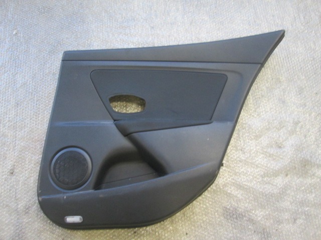 VRATNI PANEL OEM N. PNPDTRNMEGANEBZ01MK3SW5P ORIGINAL REZERVNI DEL RENAULT MEGANE MK3 BZ0/1 B3 DZ0/1 KZ0/1 BER/SPORTOUR/ESTATE (2009 - 2015) DIESEL LETNIK 2012