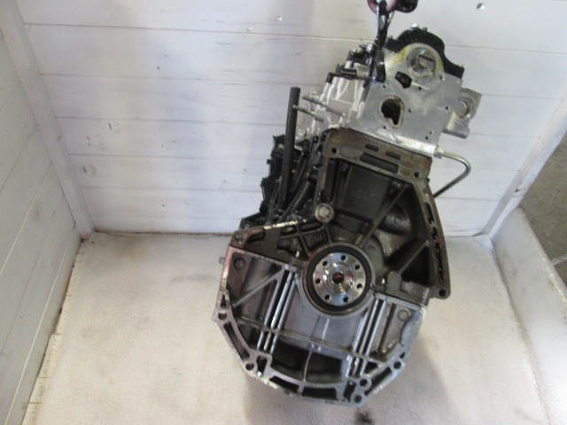 MOTOR OEM N. K9KR8 ORIGINAL REZERVNI DEL RENAULT MEGANE MK3 BZ0/1 B3 DZ0/1 KZ0/1 BER/SPORTOUR/ESTATE (2009 - 2015) DIESEL LETNIK 2012