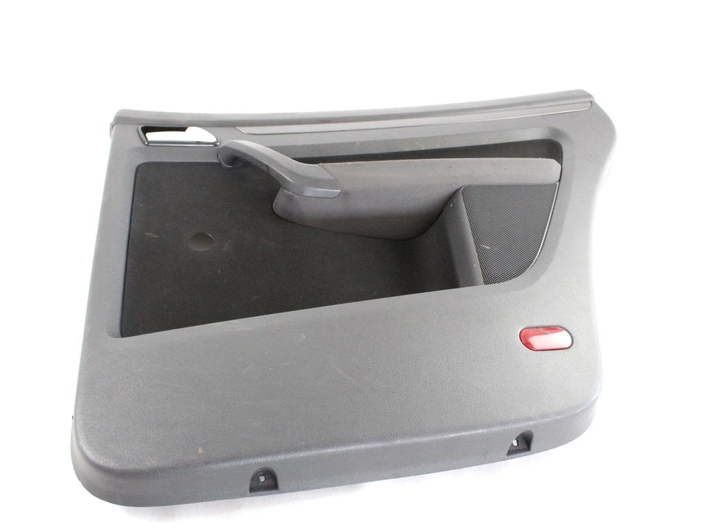 1T0867212DPWHA PANNELLO INTERNO PORTA POSTERIORE DESTRA VOLKSWAGEN TOURAN 2.0 M 80KW 5M 5P (2008) RICAMBIO USATO
