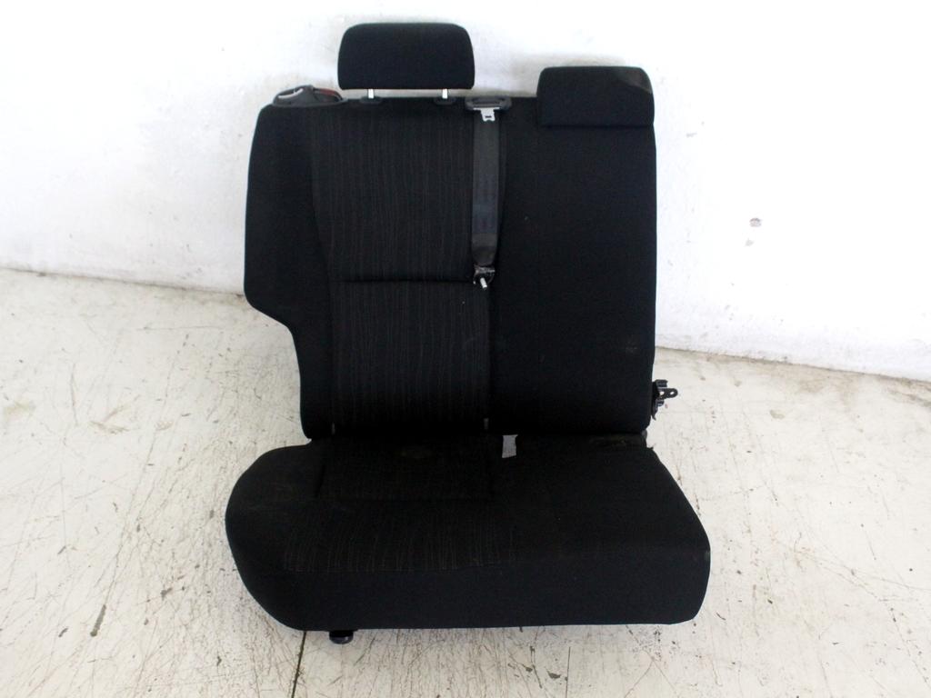 7101702200 SEDILE POSTERIORE SDOPPIATO LATO DESTRO TOYOTA AURIS 1.4 D 66KW 5M 5P (2007) RICAMBIO USATO