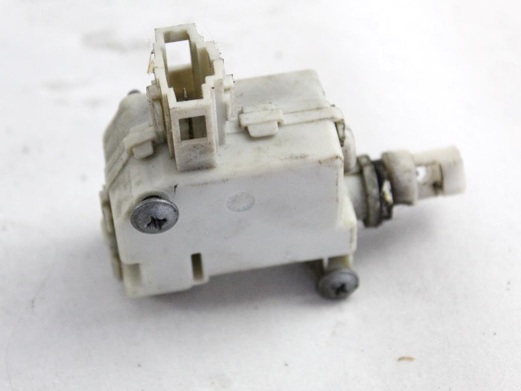 5K6810773A MOTORINO APERTURA CHIUSURA SPORTELLO CARBURANTE VOLKSWAGEN GOLF 6 1.6 D 77KW AUT 5P (2009) RICAMBIO USATO