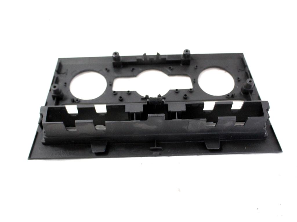 5F0858060E MASCHERINA RIVESTIMENTO CRUSCOTTO CENTRALE SEAT LEON ST SW 1.4 M 81KW 6M 5P (2015) RICAMBIO USATO