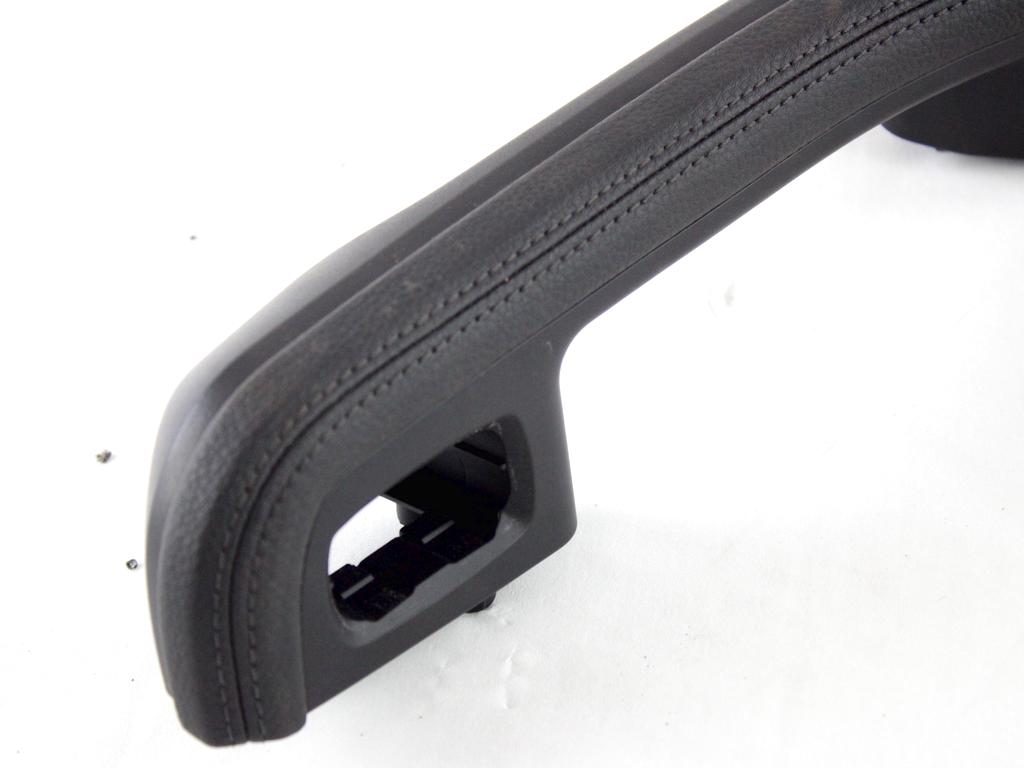 95B867373D BRACCIOLO PANNELLO INTERNO PORTA POSTERIORE SINISTRA PORSCHE MACAN R 2.9 B 280KW 5P AUT (2021) RICAMBIO USATO