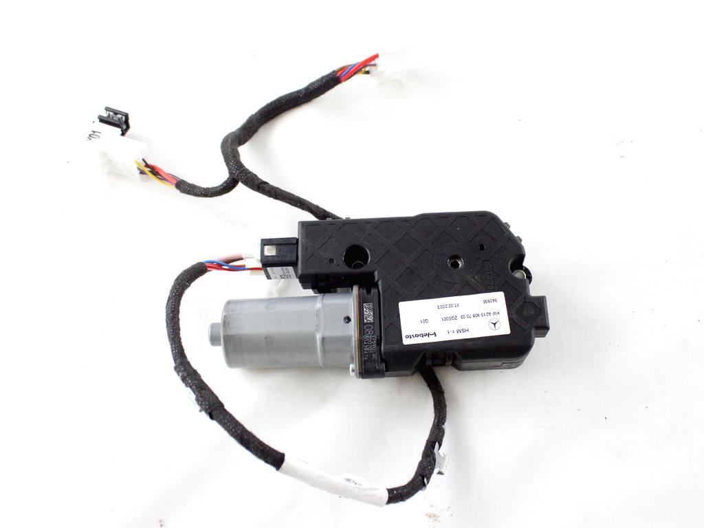 A2139067003 MOTORINO APERTURA TETTO APRIBILE LATO DESTRO MERCEDES GLA H247 200 D 2.0 110KW AUT 5P (2023) RICAMBIO USATO