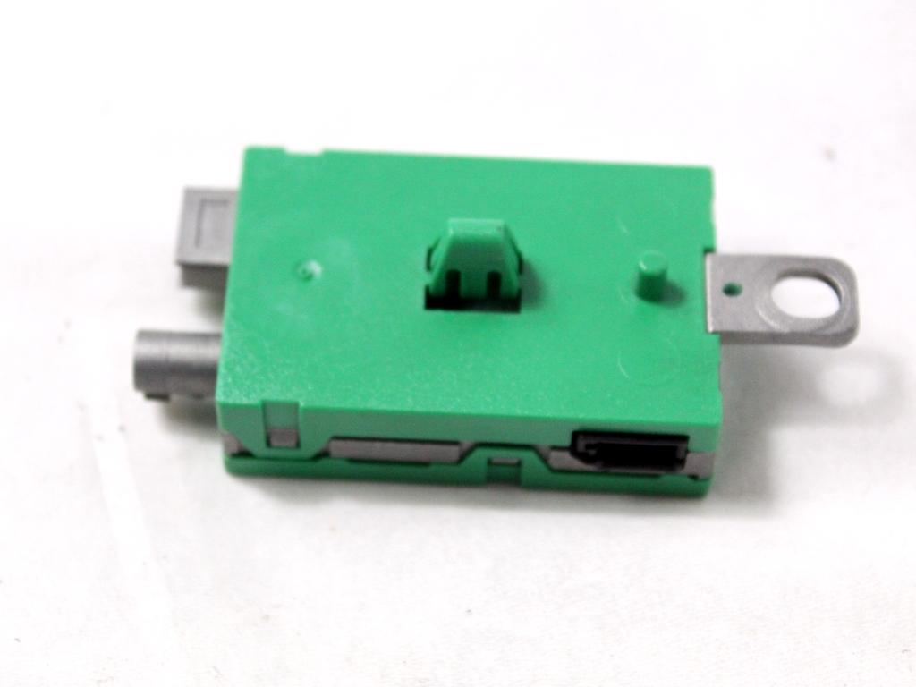 EX53-18C847-BA CENTRALINA AMPLIFICATORE ANTENNA LAND ROVER DISCOVERY SPORT L550 2.0 D 4X4 132KW AUT 5P (2017) RICAMBIO USATO 