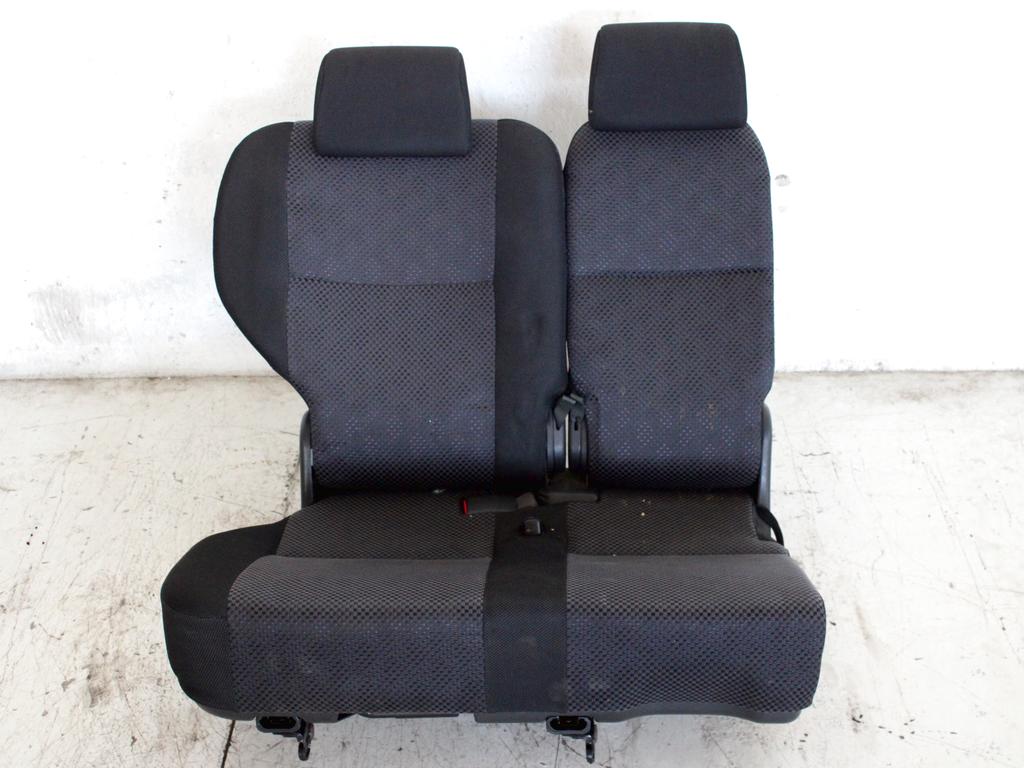 7101713260 SEDILE SDOPPIATO POSTERIORE DESTRO TOYOTA COROLLA VERSO 1.6 B 81KW 5M 5P (2002) RICAMBIO USATO