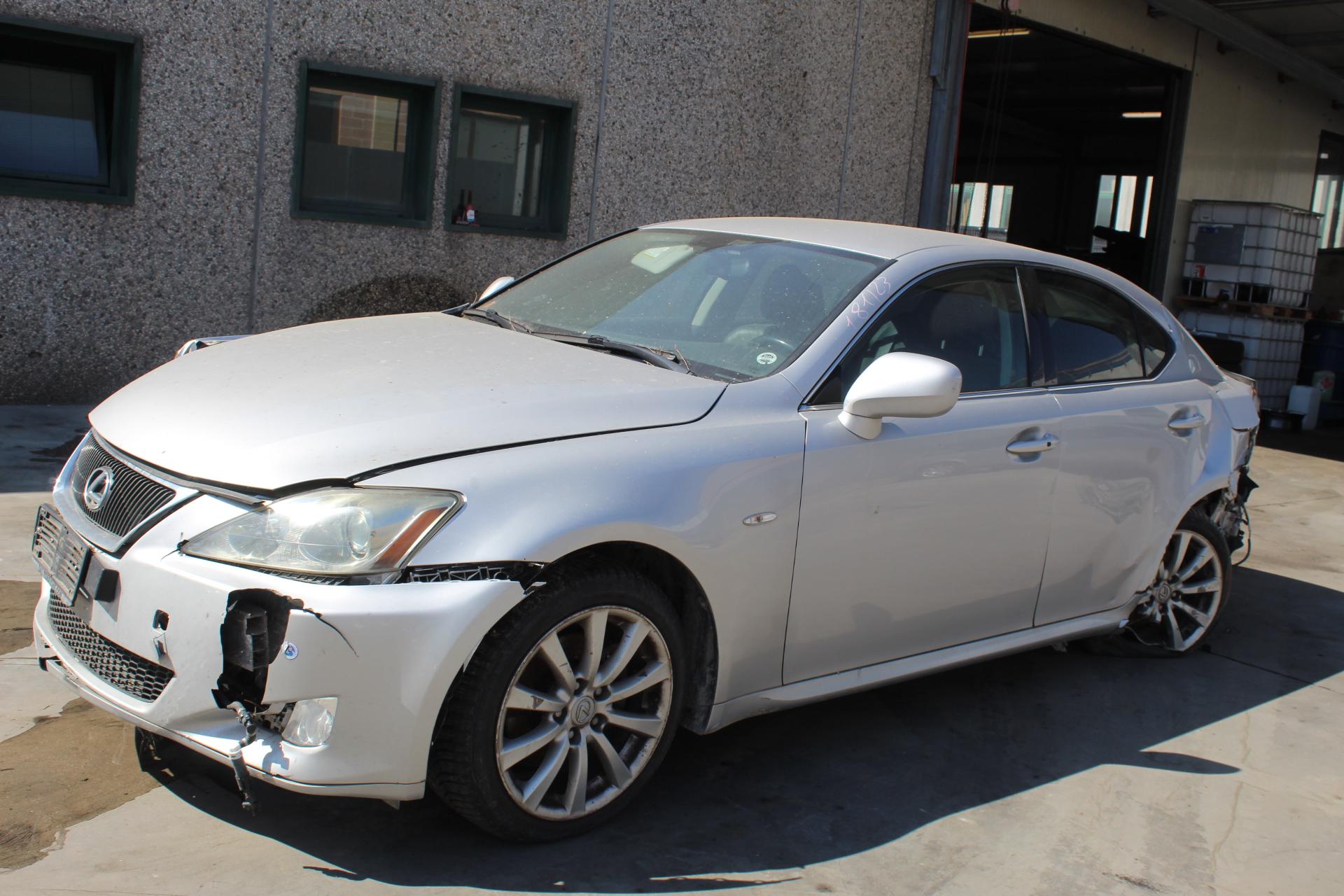 LEXUS IS II E2 220D 2.2 D 130KW 6M 5P (2006) RICAMBIO USATO 