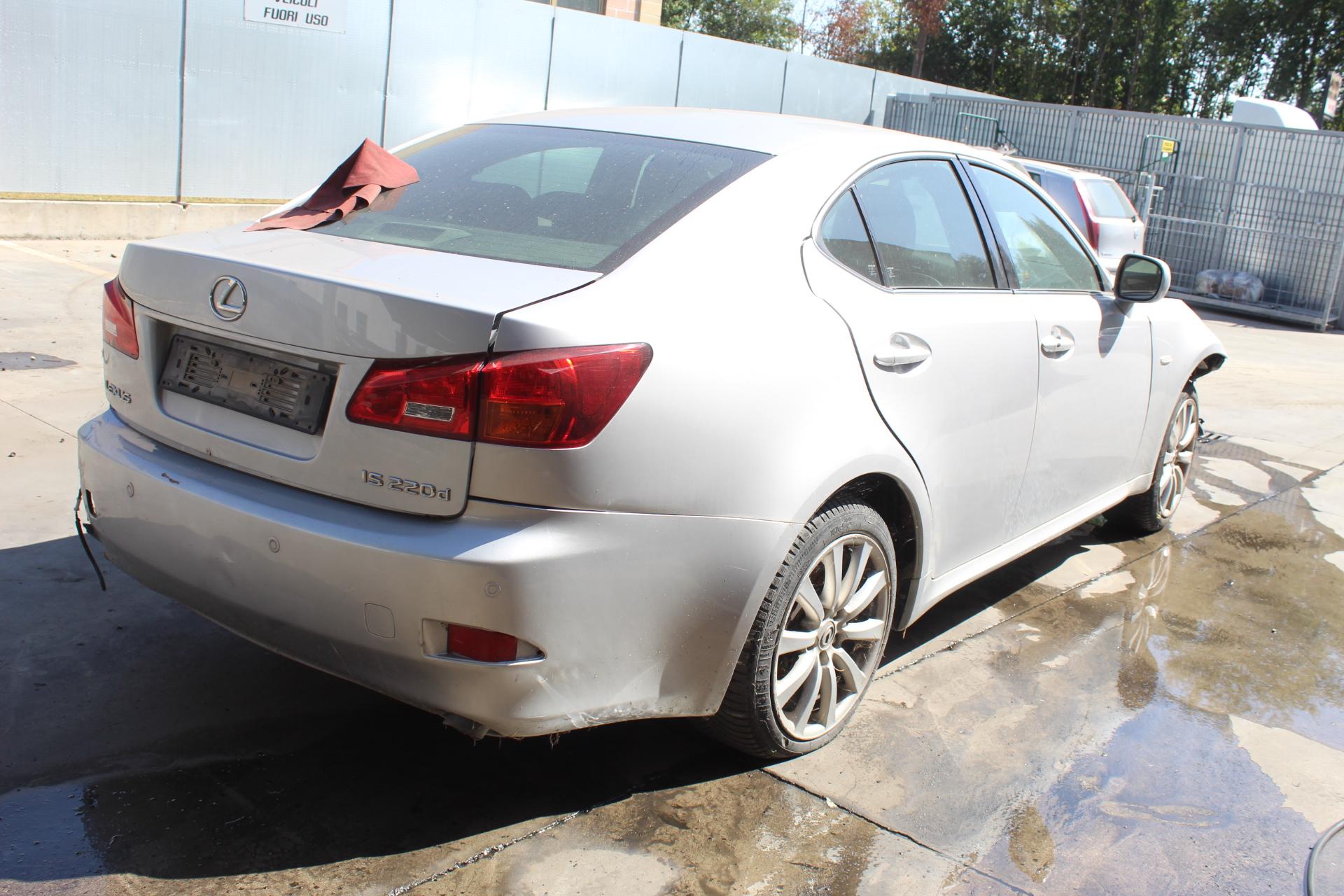 LEXUS IS II E2 220D 2.2 D 130KW 6M 5P (2006) RICAMBIO USATO 