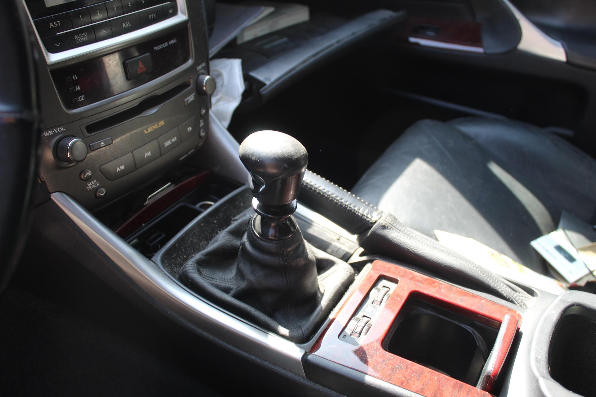 LEXUS IS II E2 220D 2.2 D 130KW 6M 5P (2006) RICAMBIO USATO 