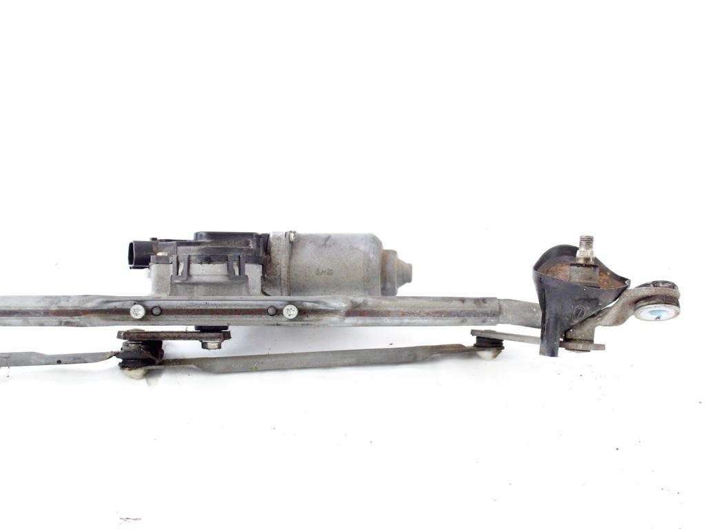 85110-53040 MOTORINO ASTA TERGIPARABREZZA LEXUS IS II E2 220D 2.2 D 130KW 6M 5P (2006) RICAMBIO USATO