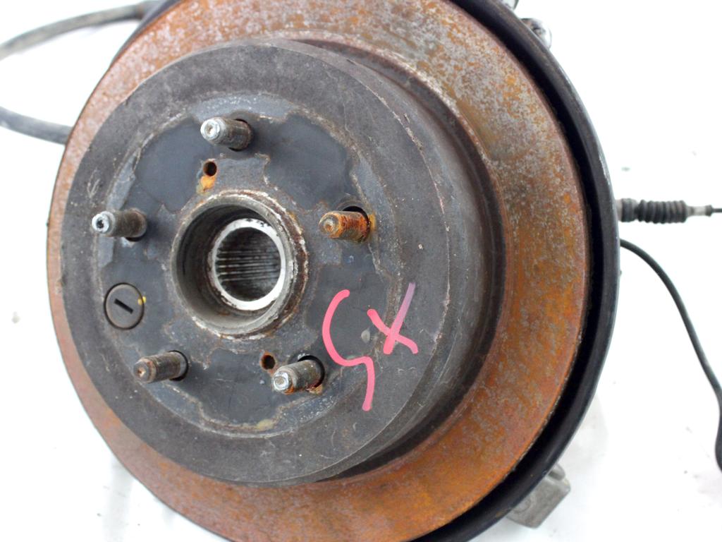 42305-30090 MOZZO MONTANTE FUSELLO POSTERIORE SINISTRO LEXUS IS II E2 220D 2.2 D 130KW 6M 5P (2006) RICAMBIO USATO CON DISCO FRENO 42410-30020 42431-30280