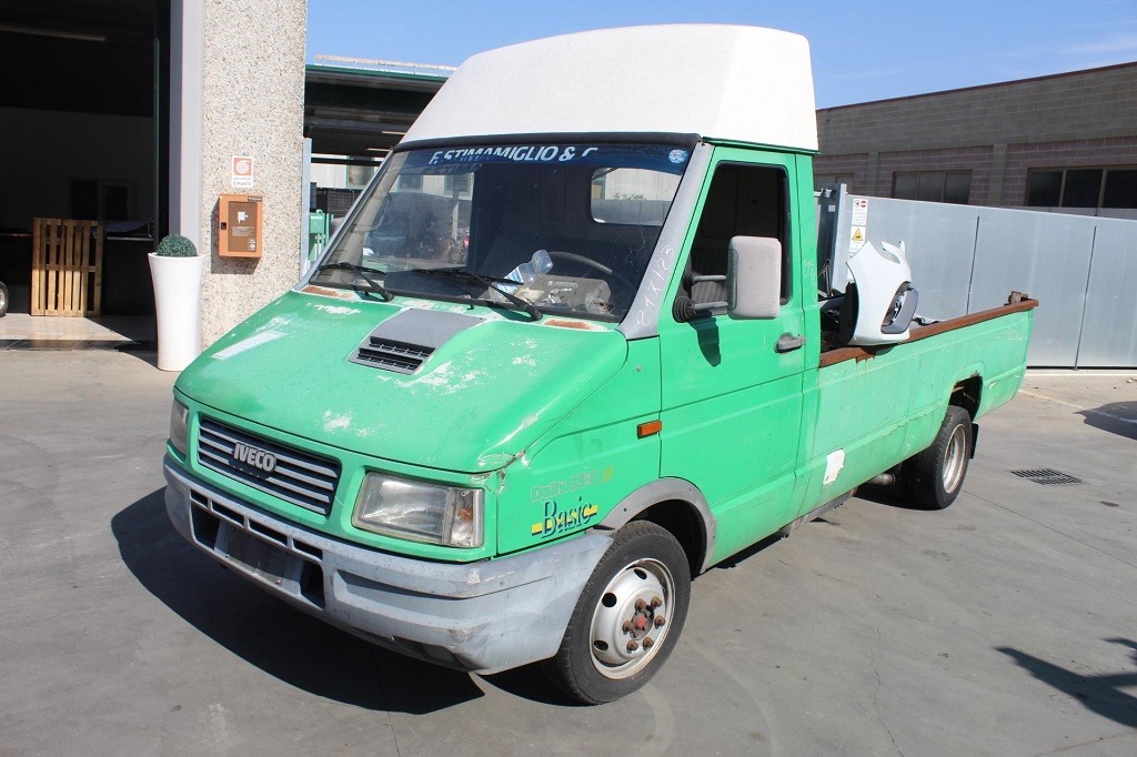 IVECO DAILY 35 2.5 D 55KW 5M 2P (1995) RICAMBI IN MAGAZZINO