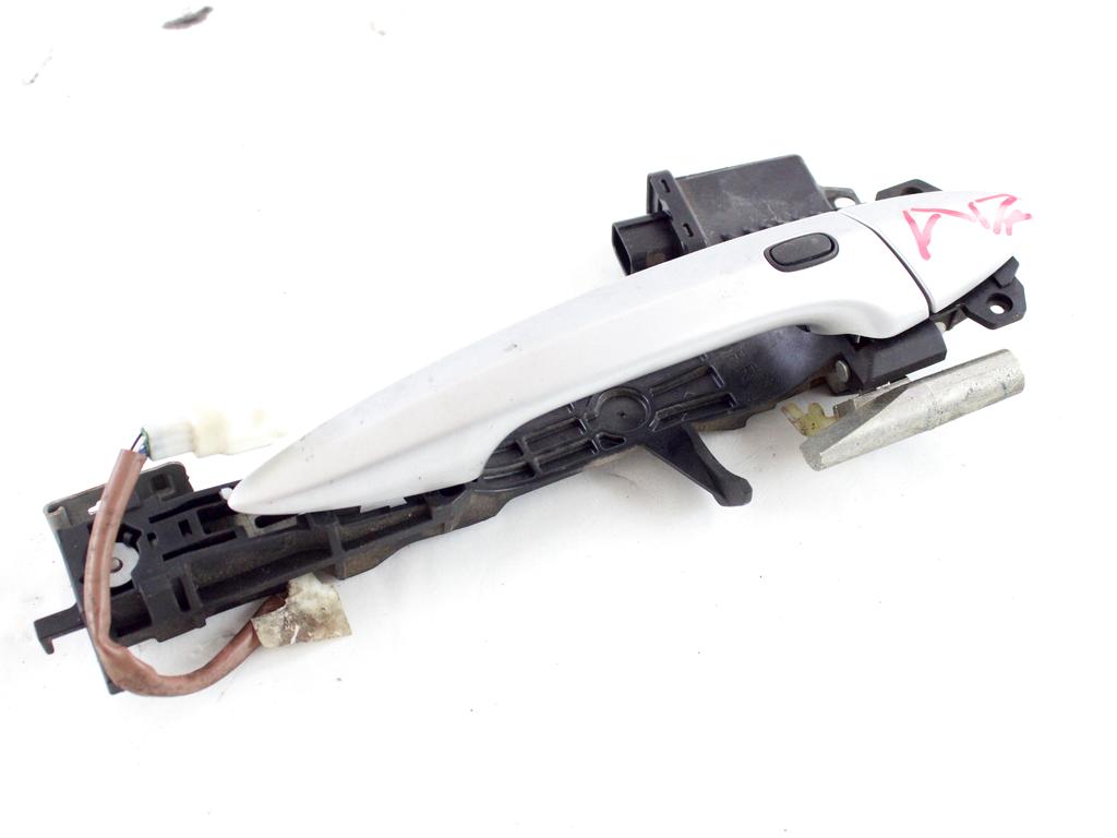 6921053040B0 MANIGLIA ESTERNA PORTA ANTERIORE DESTRA LEXUS IS II E2 220D 2.2D 130KW 6M 5P (2006) RICAMBIO USATO 69210-53040-A0 