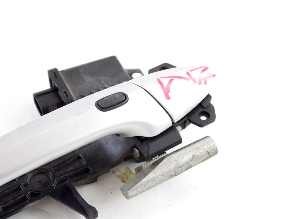 6921053040B0 MANIGLIA ESTERNA PORTA ANTERIORE DESTRA LEXUS IS II E2 220D 2.2D 130KW 6M 5P (2006) RICAMBIO USATO 69210-53040-A0 