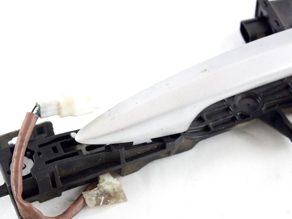 6921053040B0 MANIGLIA ESTERNA PORTA ANTERIORE DESTRA LEXUS IS II E2 220D 2.2D 130KW 6M 5P (2006) RICAMBIO USATO 69210-53040-A0 