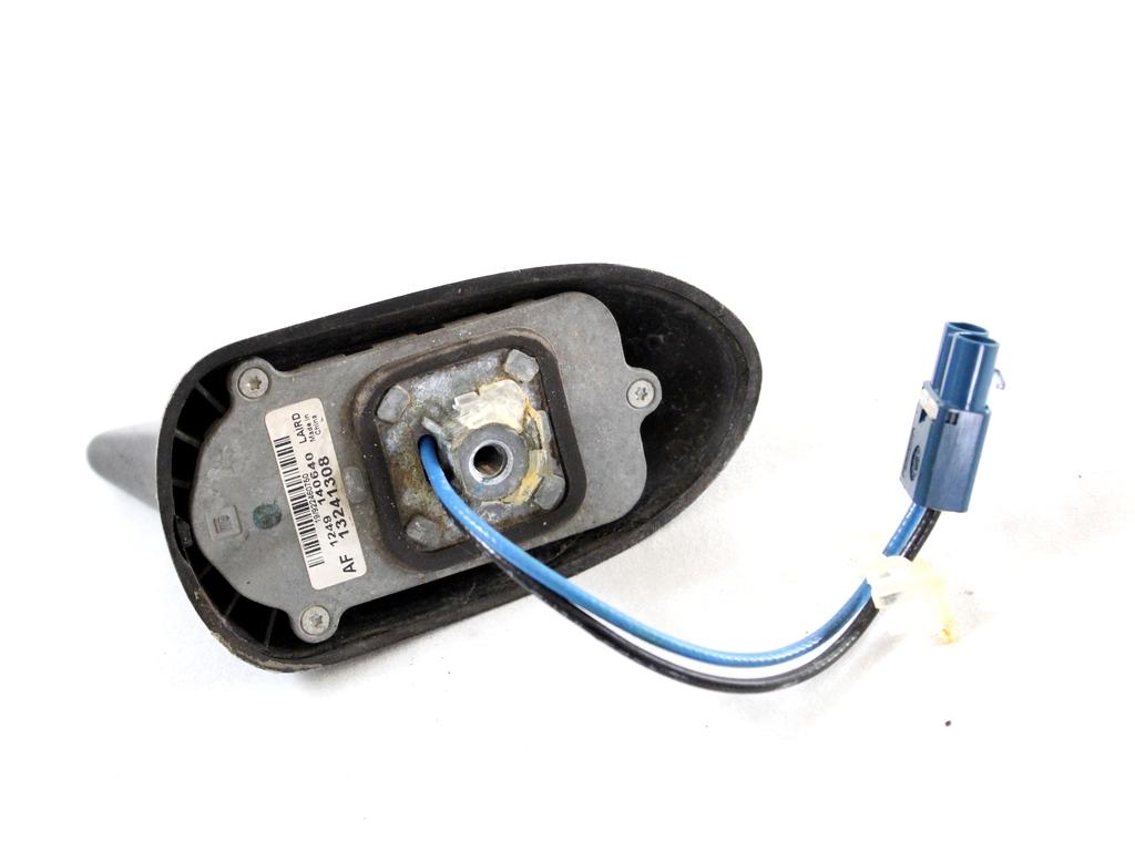 13241308 PINNA ANTENNA TETTO SISTEMA DI NAVIGAZIONE SATELLITARE OPEL INSIGNIA A SW 2.0 D 118KW 6M 5P (2009) RICAMBIO USATO