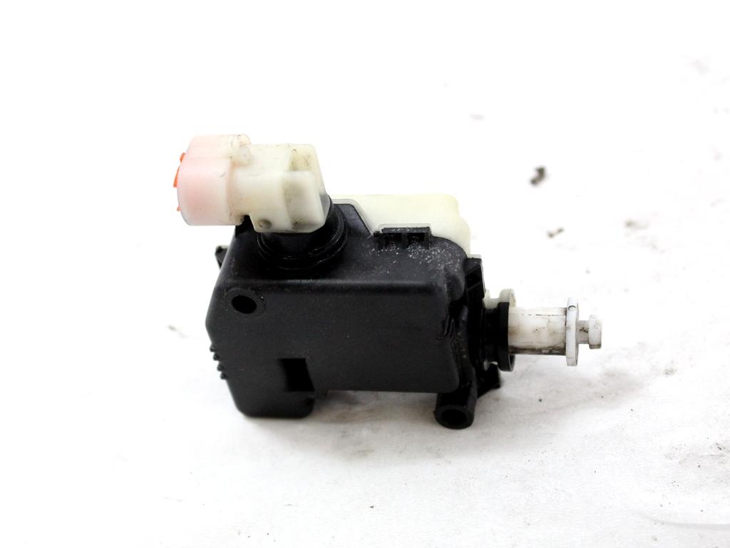 13501151 MOTORINO APERTURA CHIUSURA SPORTELLO CARBURANTE OPEL INSIGNIA A SW 2.0 D 118KW 6M 5P (2009) RICAMBIO USATO