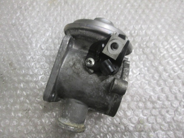 EGR VENTIL   OEM N. 11717804381 ORIGINAL REZERVNI DEL BMW SERIE 5 E60 E61 (2003 - 2010) DIESEL LETNIK 2005