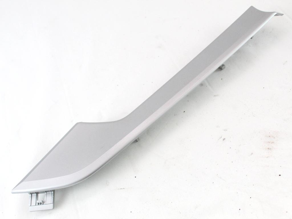 8W0867409AG MODANATURA LISTELLO PANNELLO INTERNO PORTA ANTERIORE SINISTRA AUDI A4 AVANT 30 TDI 2.0 SW D 90KW 5P (2019) RICAMBIO USATO
