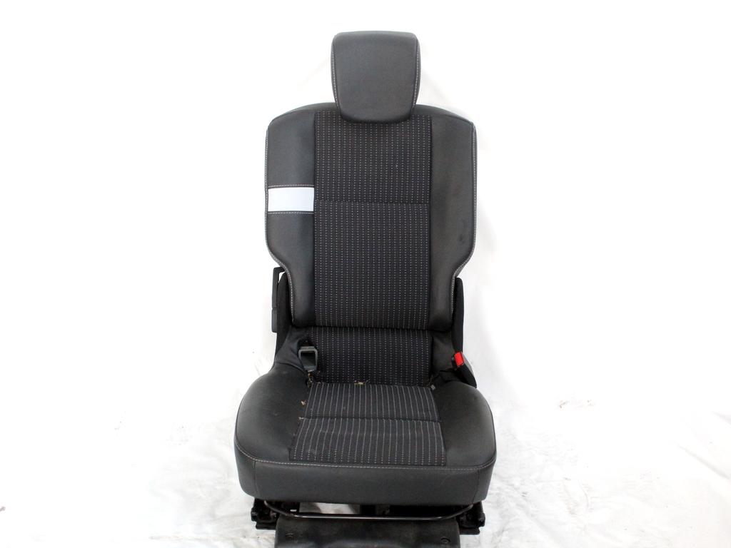 880106813R SEDILE POSTERIORE DESTRO SECONDA FILA IN PELLE E TESSUTO RENAULT GRAND SCENIC 1.5 D 81KW 6M 5P (2014) RICAMBIO USATO