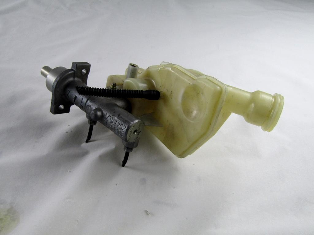 ZAVORNI CILINDER OEM N. 463592 ORIGINAL REZERVNI DEL CITROEN C3 / PLURIEL MK1 (2002 - 09/2005) DIESEL LETNIK 2005