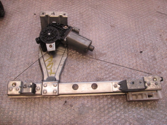 MEHANIZEM DVIGA ZADNJIH STEKEL  OEM N. 922475 ORIGINAL REZERVNI DEL CITROEN C3 / PLURIEL MK1 (2002 - 09/2005) DIESEL LETNIK 2005